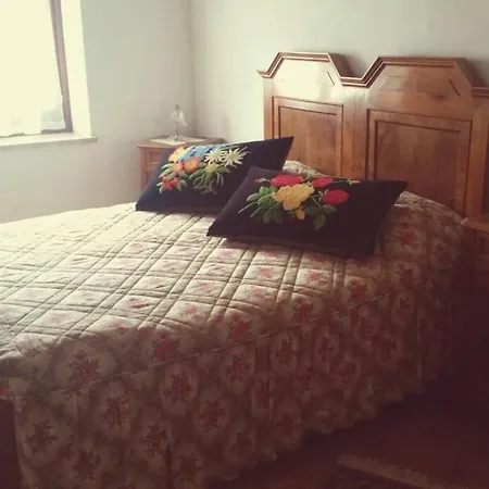 Rustic Cabin בקתה